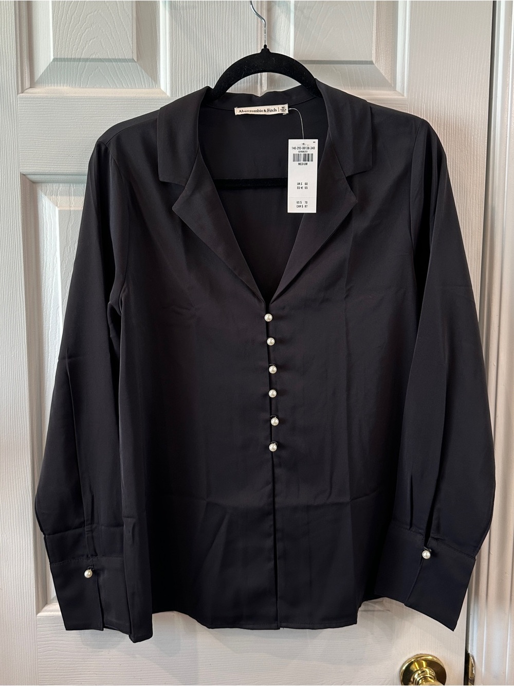 Abercrombie & Fitch Black Pearl-Button Blouse